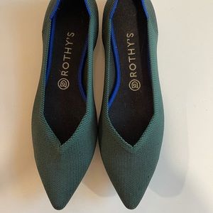 Emerald point toe Rothys